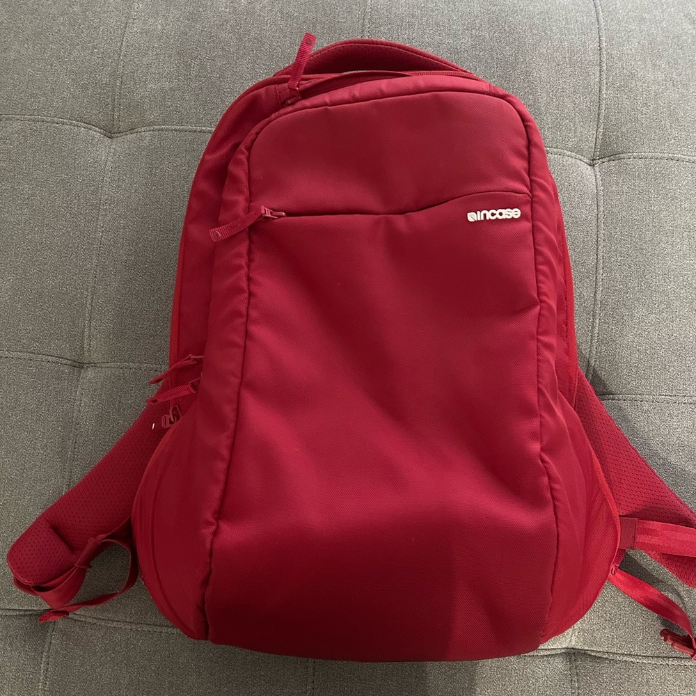 Incase backpack